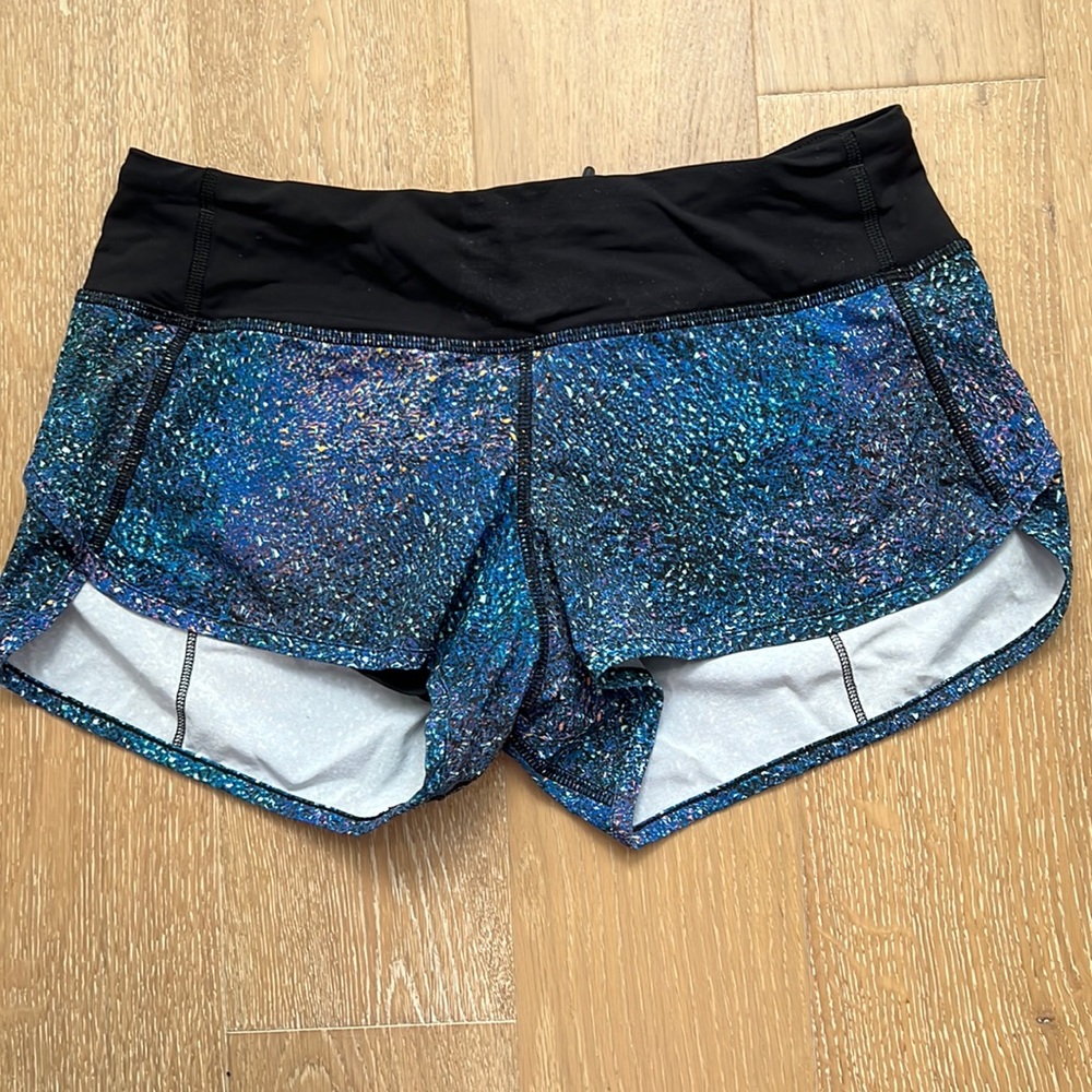 EUC Lululemon Speed Shorts - size 4